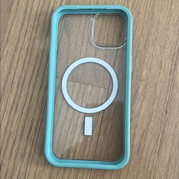 iPhone 13 Cases | bundle of 2 | excellent used condition - Picture 3 of 5